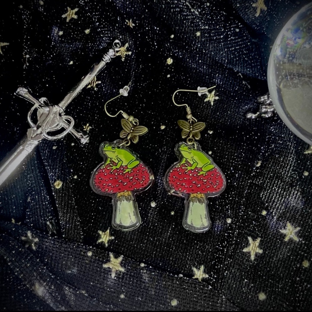 Earrings🍄 🐸 Cottagecore Frog Mushroom Dangle Jewelry Toadstool Whimsical Cute